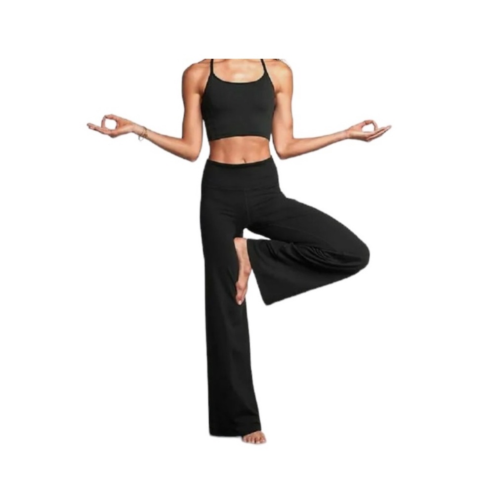 Women's Athleta Chaturanga Wide Leg Legging, size medium